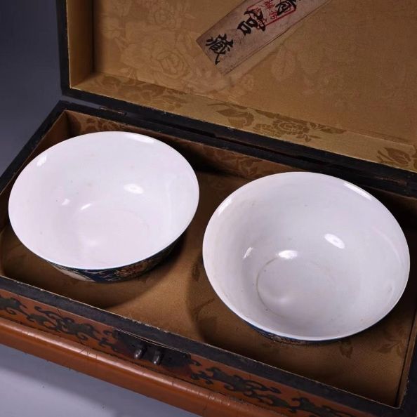中国古美術・旧蔵珐琅動物風景彩瓷器碗セット・置物・茶道具・純手描き・箱付・文房具 中国古美術・旧蔵珐琅動物風景彩瓷器碗セット・置物・茶道具・純