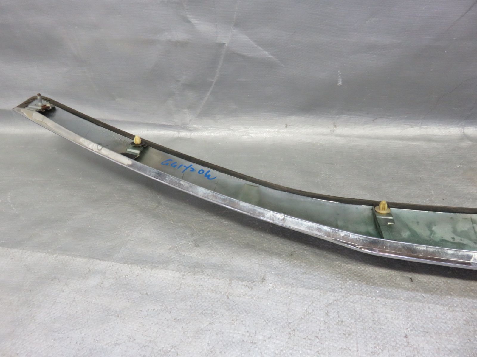 ボンネットモール