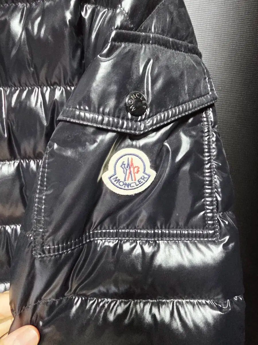 サイズ3 モンクレール ガリオン ブラック 光沢 メンズ
