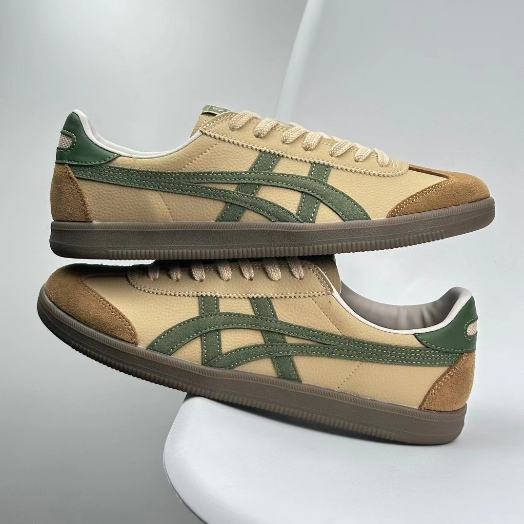 新品 ONITSUKA TIGER オニツカタイガー Tokuten スニーカー