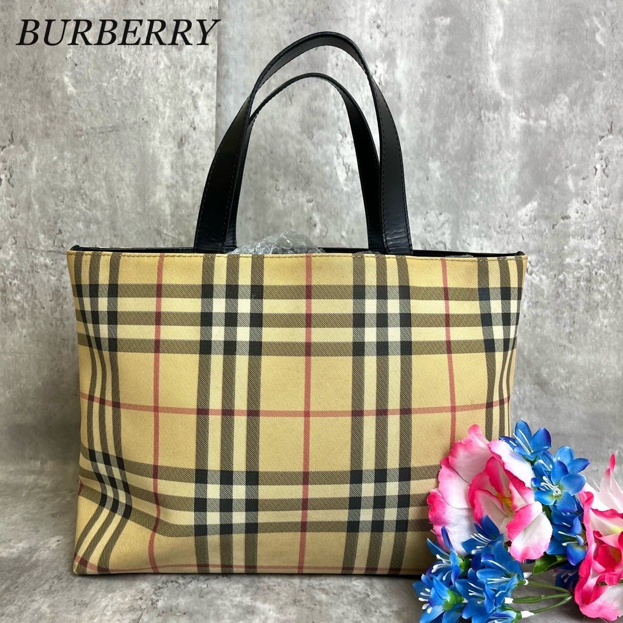 バーバリー PVC ハンドバッグ ロゴプレート ノバチェック ベージュ 三層式 バーバリー PVC ハンドバッグ ロゴプレート ノバチェック