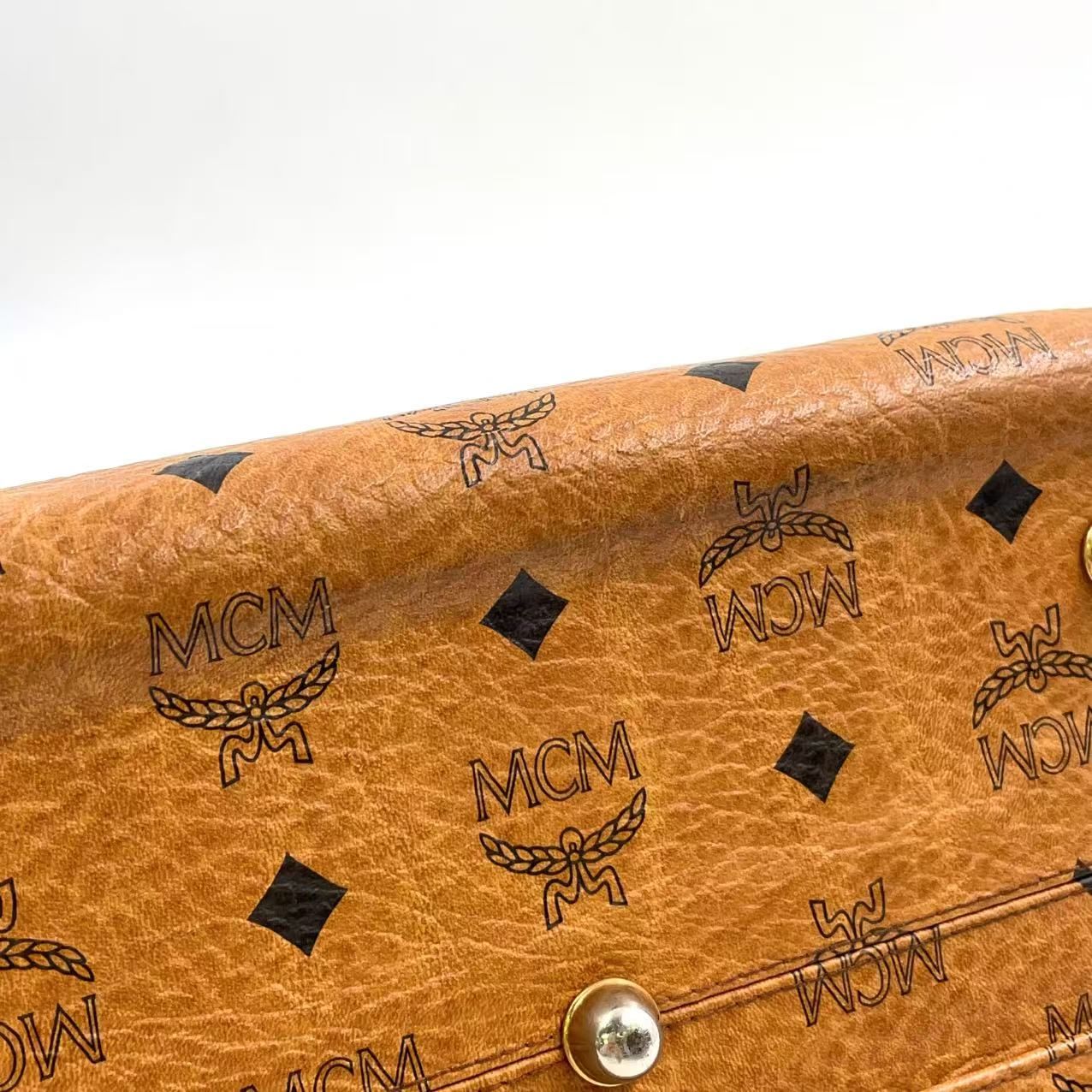 MCM ヴィセトス ハンドバッグ Visetos 総柄 ロゴプレート レザー
