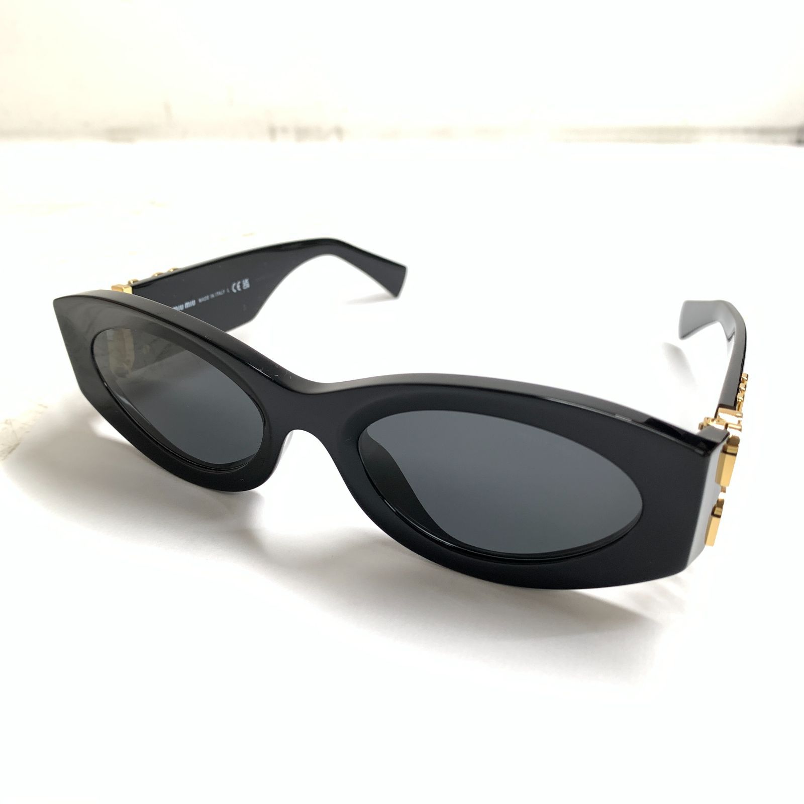 f001 B MIU MIU ミュウミュウ サングラス SMU09W 1AB-5S0