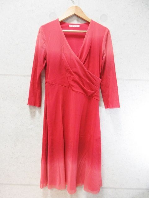 VIVIENNE TAM ヴィヴィアンタム ワンピース シアースリーブ 長袖 ひざ丈 裏地付き グラデーション レッド 0サイズ