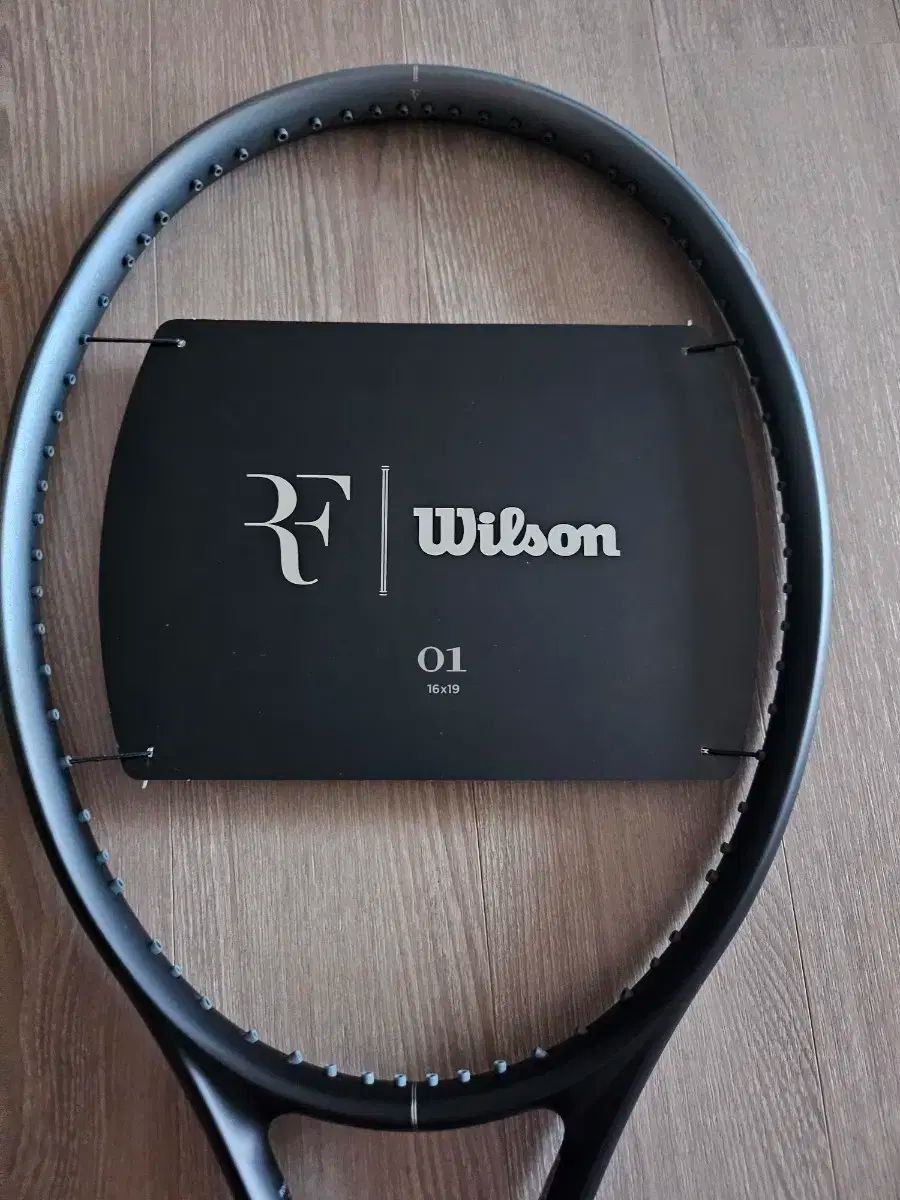 テニスラケット: ウィルソン RF01 PRO(グリップ2) 公式通販 RF01