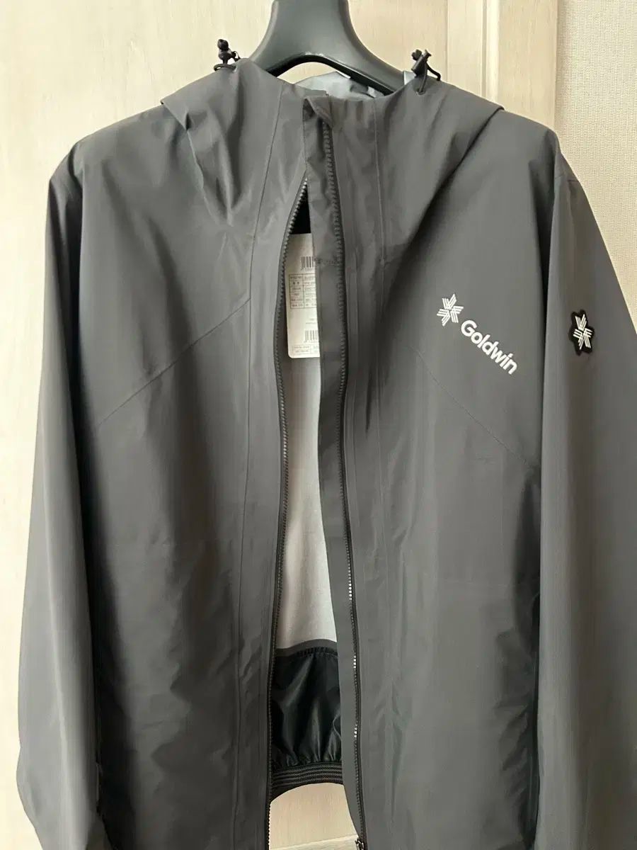 ゴールドウィン GORE-TEX₍ゴアテックス ウィンドブレーカー 販売