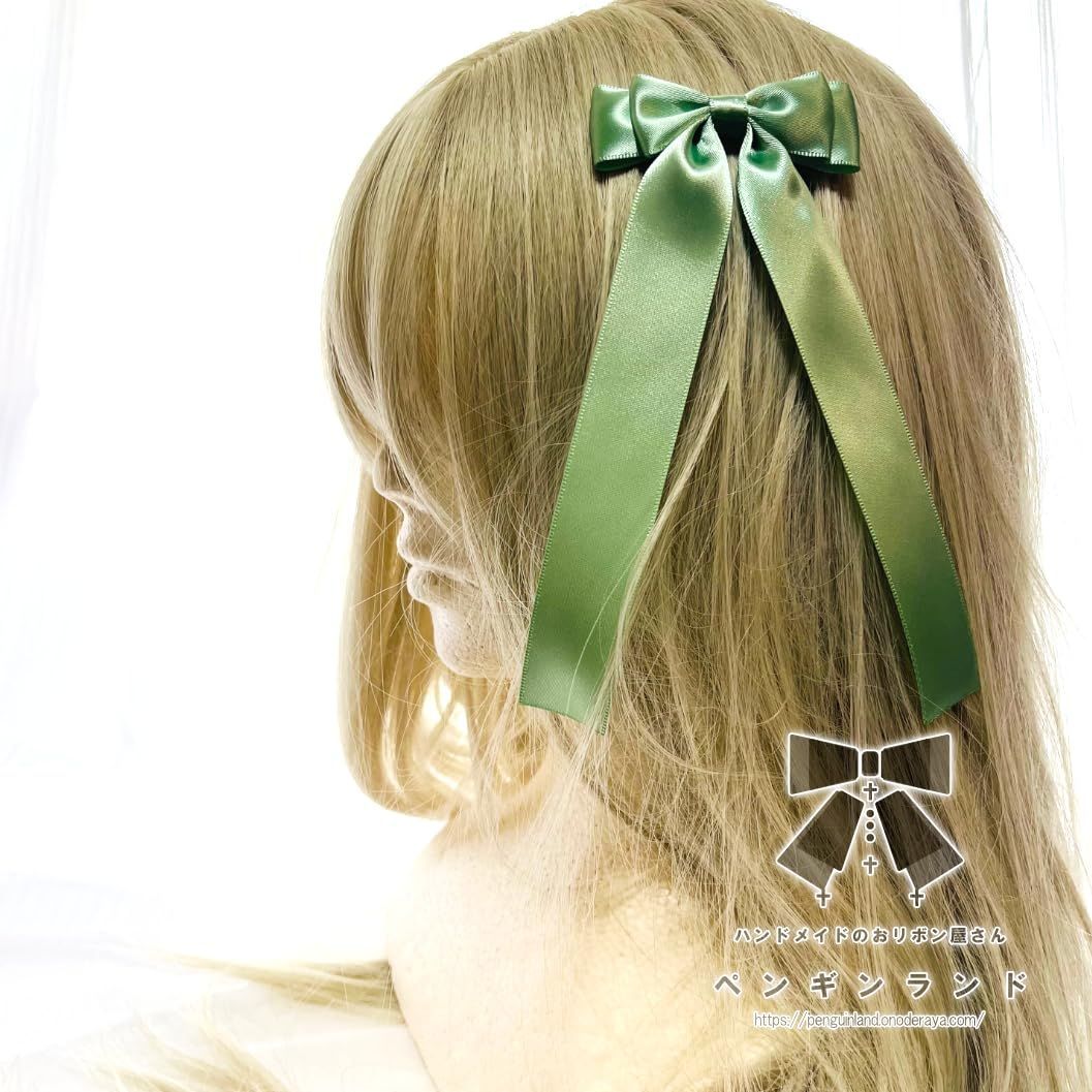 ライトグリーンMoonヘアクリップ　ロリータ　地雷　量産型　推し活　ハンドメイド ライトグリーンMoonヘアクリップ ロリータ 地雷 量産型 推し活