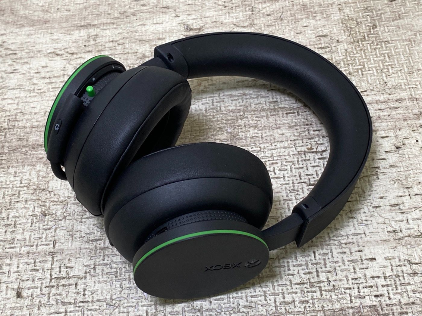 Microsoft - 新品] Xbox ワイヤレス ヘッドセットマイクロソフト TLL-00003 Xbox ステレオ ヘッドセット