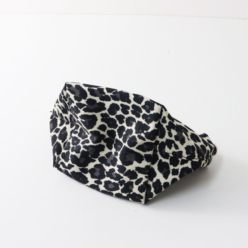 エルベシャプリエ 8797F パンサーブラン ナイロン舟型ポーチ