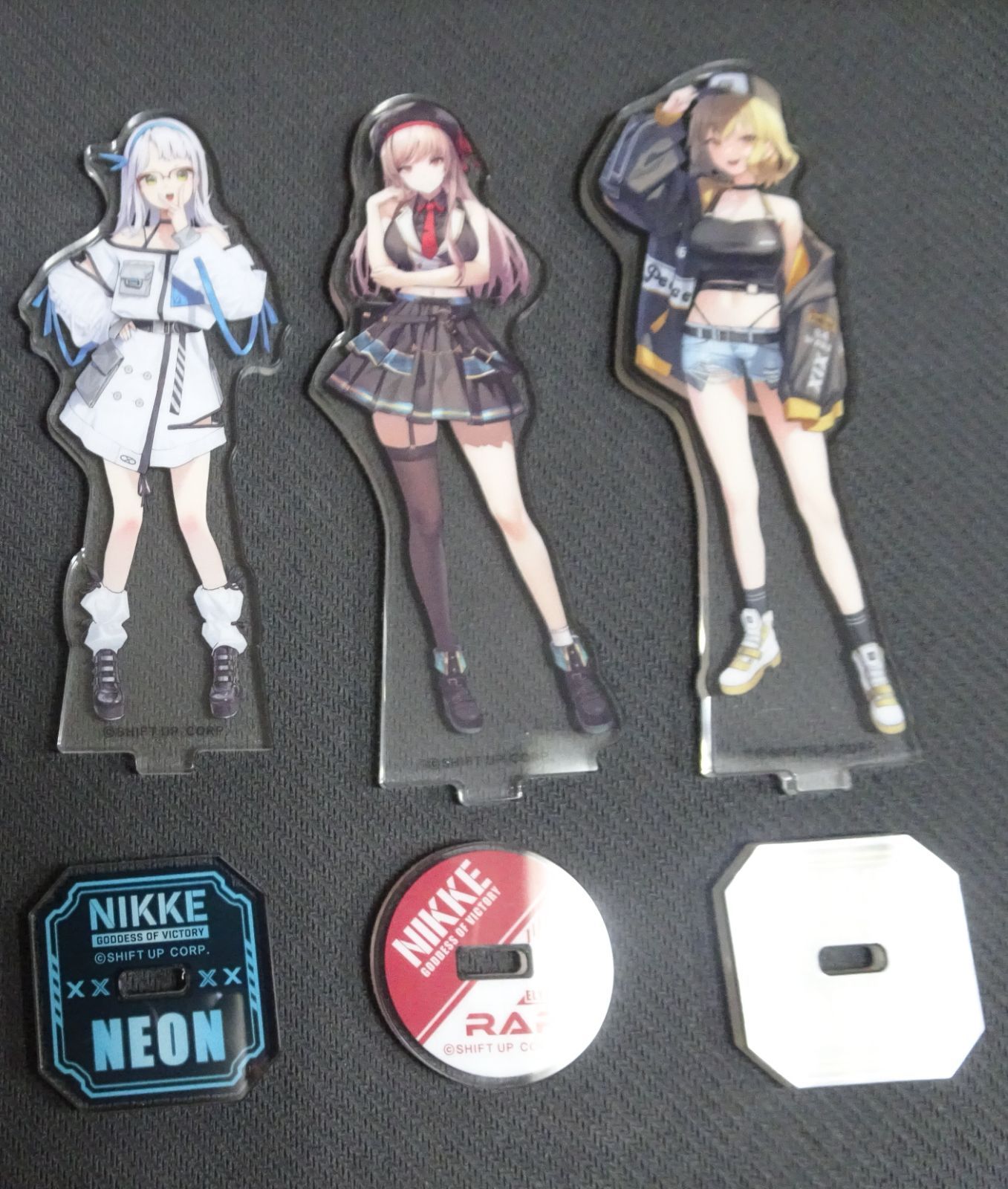 キャラクターグッズ】NIKKE ファミマ限定 アクリルスタンド 3個セット