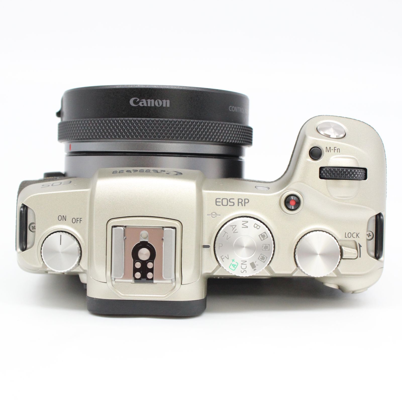 ショット数2000回以下、元箱付き。☆美品☆ CANON キヤノン EOS RP  