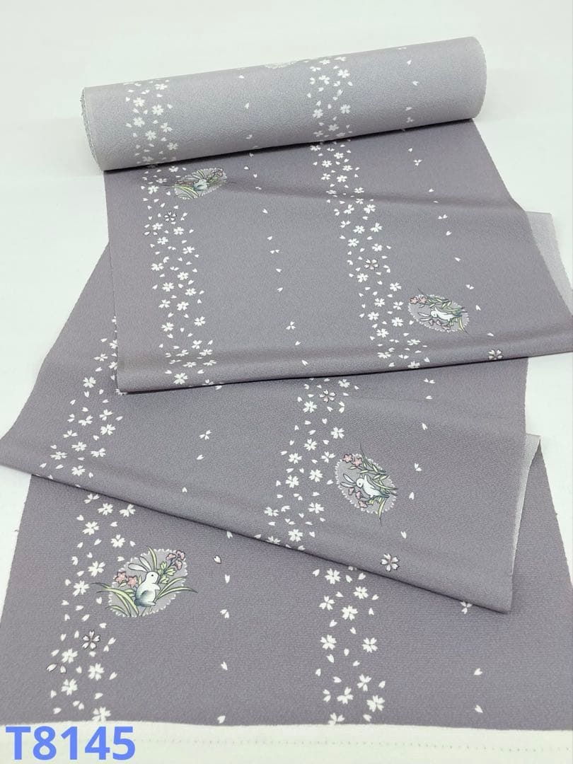 小紋 縦柄 兎 桜 紋意匠 正絹 反物 - メルカリ