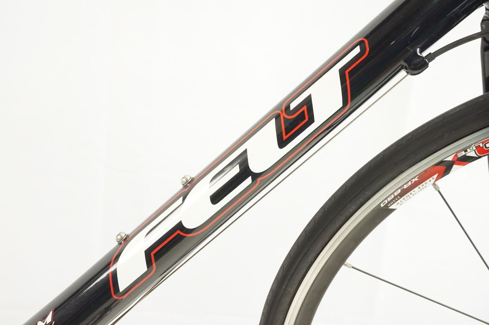 美品 FELT SR71 フェルト クロスバイクseventy one スポーツ 美品 FELT