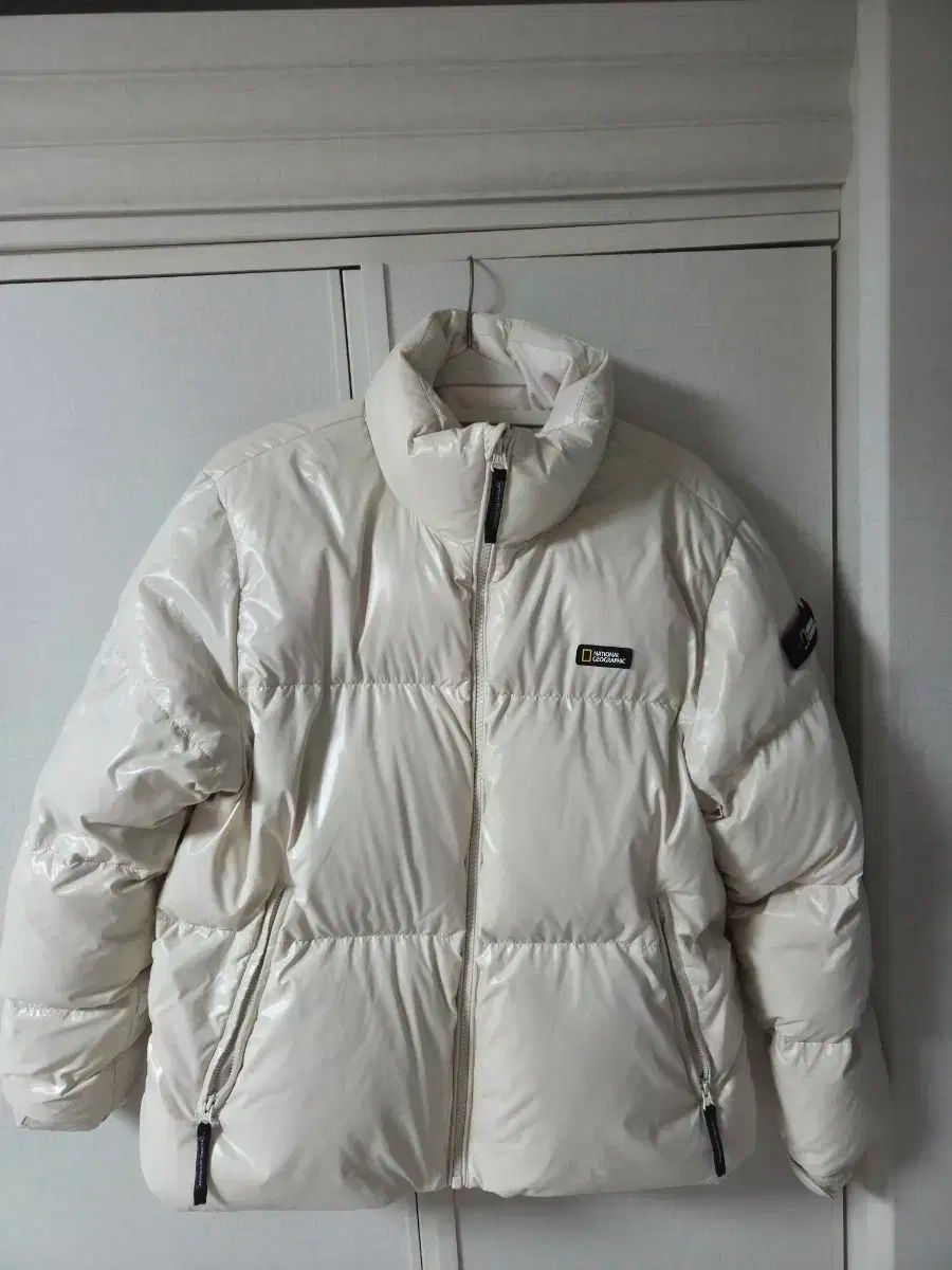 NATIONALGEOCRAPHIC グロシーダウン 160