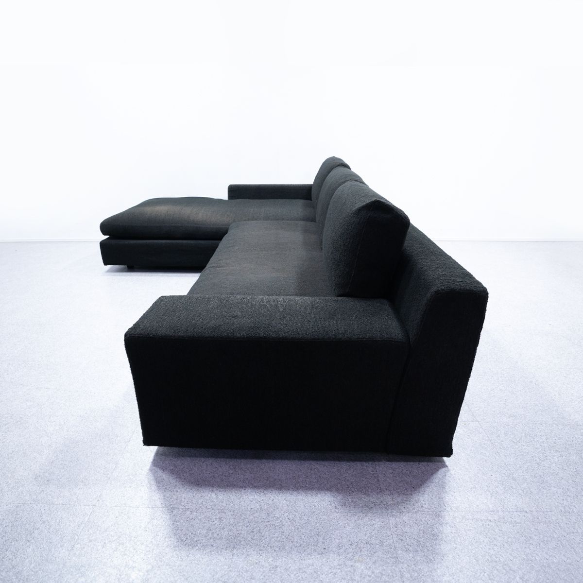 中古品】Cassina カッシーナ 235 MISTER ミスター カウチ ソファ ファブリック フィリップ・スタルク 定価205万 - メルカリ