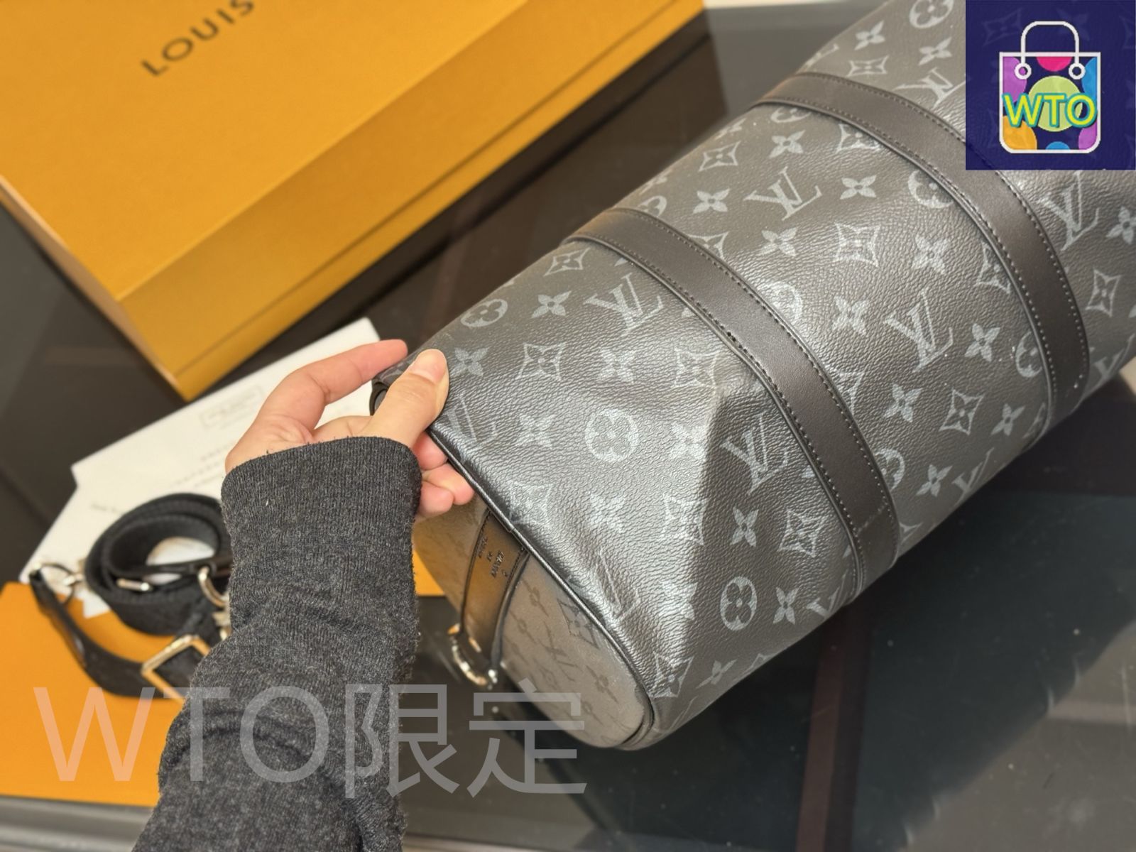 ルイヴィトン ゴン・ピロー クッション手袋 今日特価】Louis Vuitton Keepall Pillow Bag・ルイ・ヴィトン