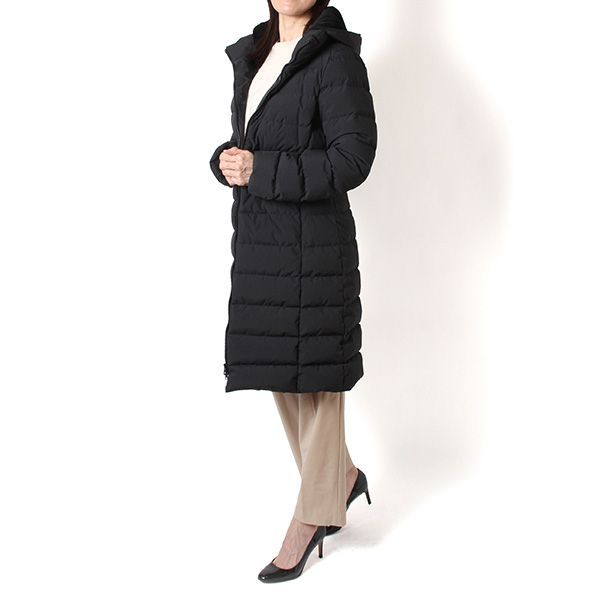 25AWモデル ヘルノ HERNO レディース Laminar ラミナー ウィンド