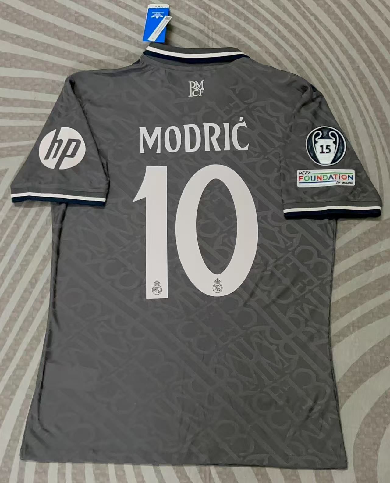 レアルマドリード 24-25 アウェイユニフォーム　ルカモドリッチ レアルマドリード 24-25 アウェイユニフォーム ルカモドリッチ