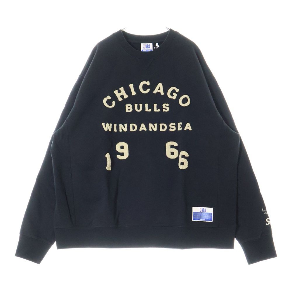 WIND AND SEA (ウィンダンシー) ×NBA CHICAGO BULLS CREW NECK