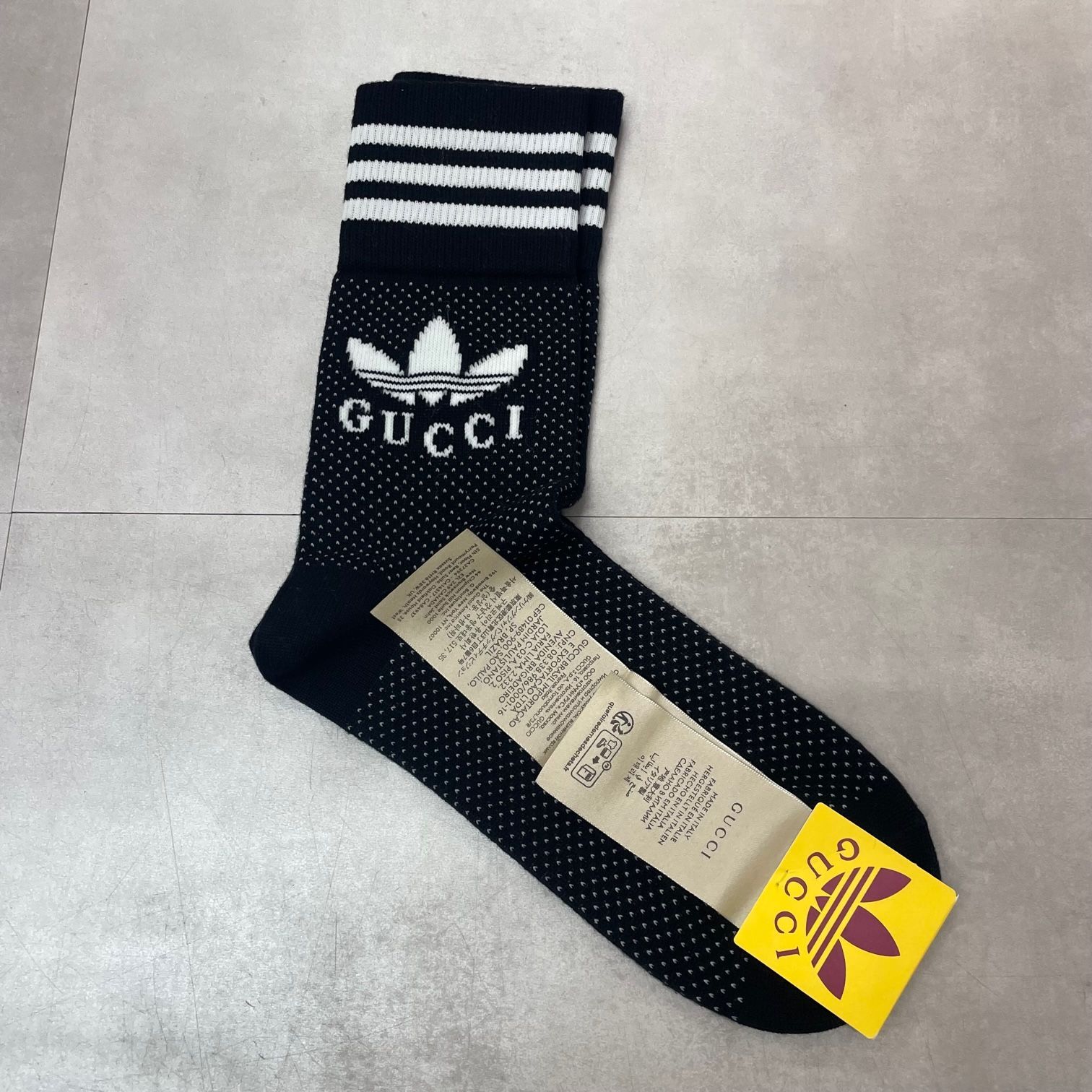 未使用品 国内正規 GUCCI adidas ロゴ ジャガードデザイン ソックス