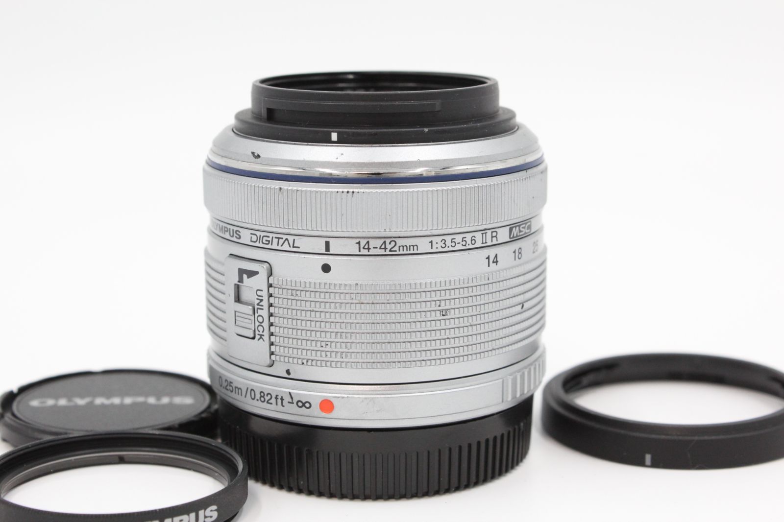 ＜＜プロテクター＆新品化粧リング付き！！＞＞【並品】OLYMPUS オリンパス M.ZUIKO DIGITAL 14-42mm F3.5-5.6 II R シルバー #LE2024870