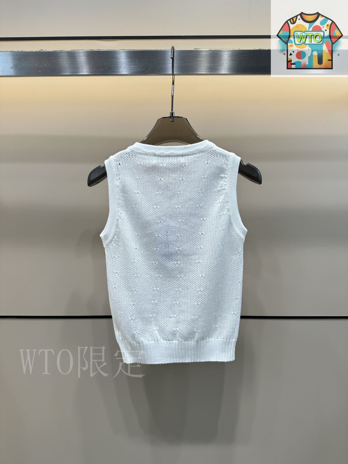 今日特価】Chanel 25 夏季新款 カットアウトニットベスト-1