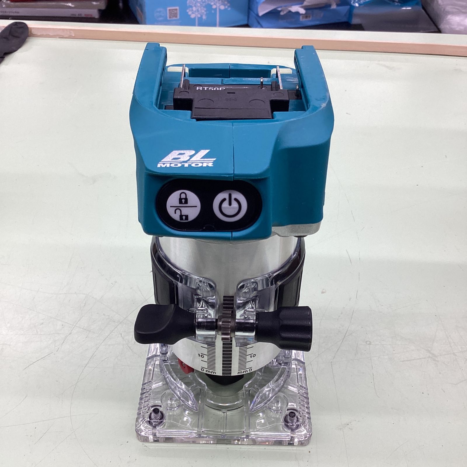 マキタ makita コードレストリマー RT50DZ 越谷店