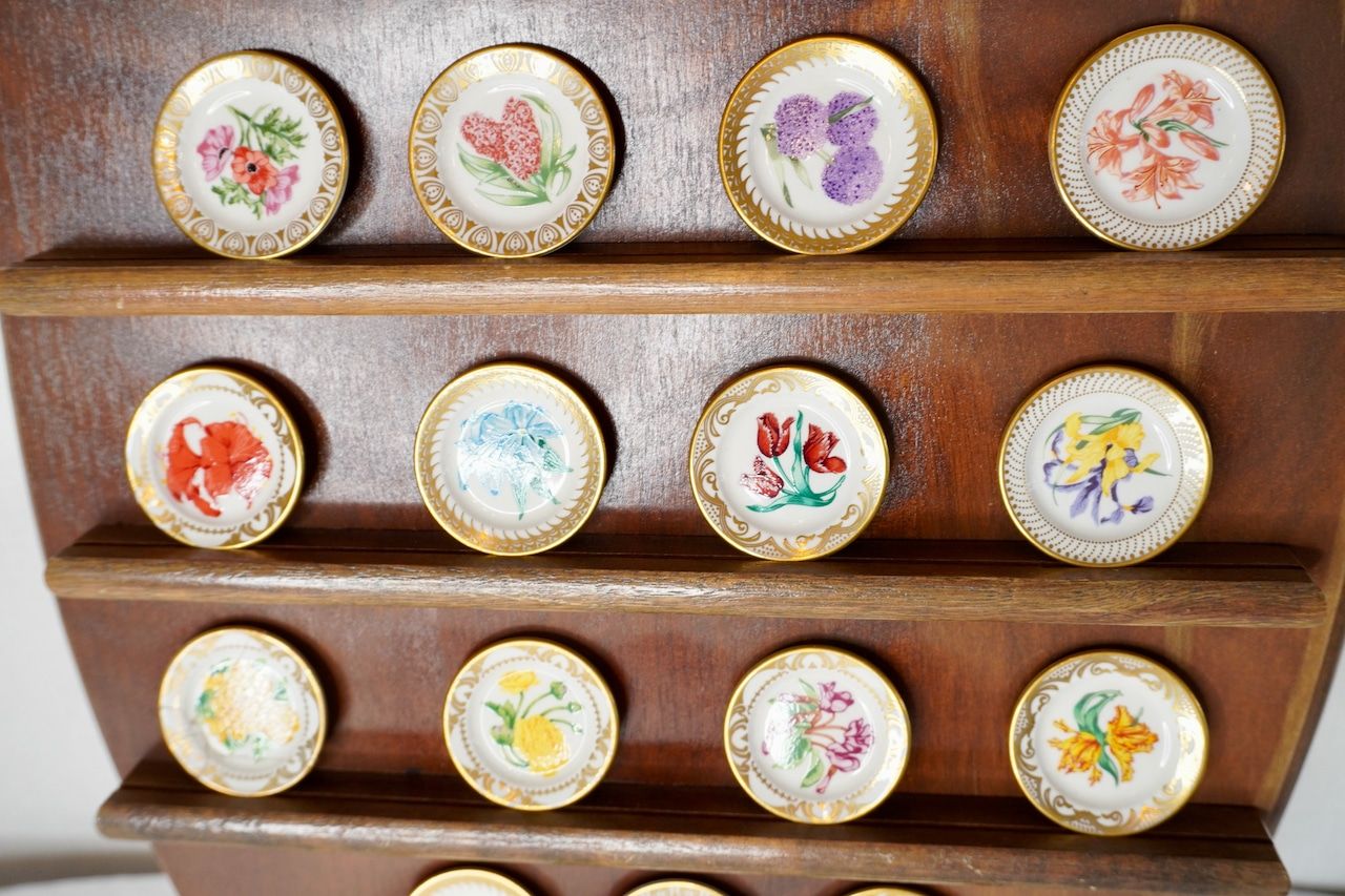 Franklin Mint ROYAL CUTCH オランダの花ミニチュアプレート 木製スタンドセット