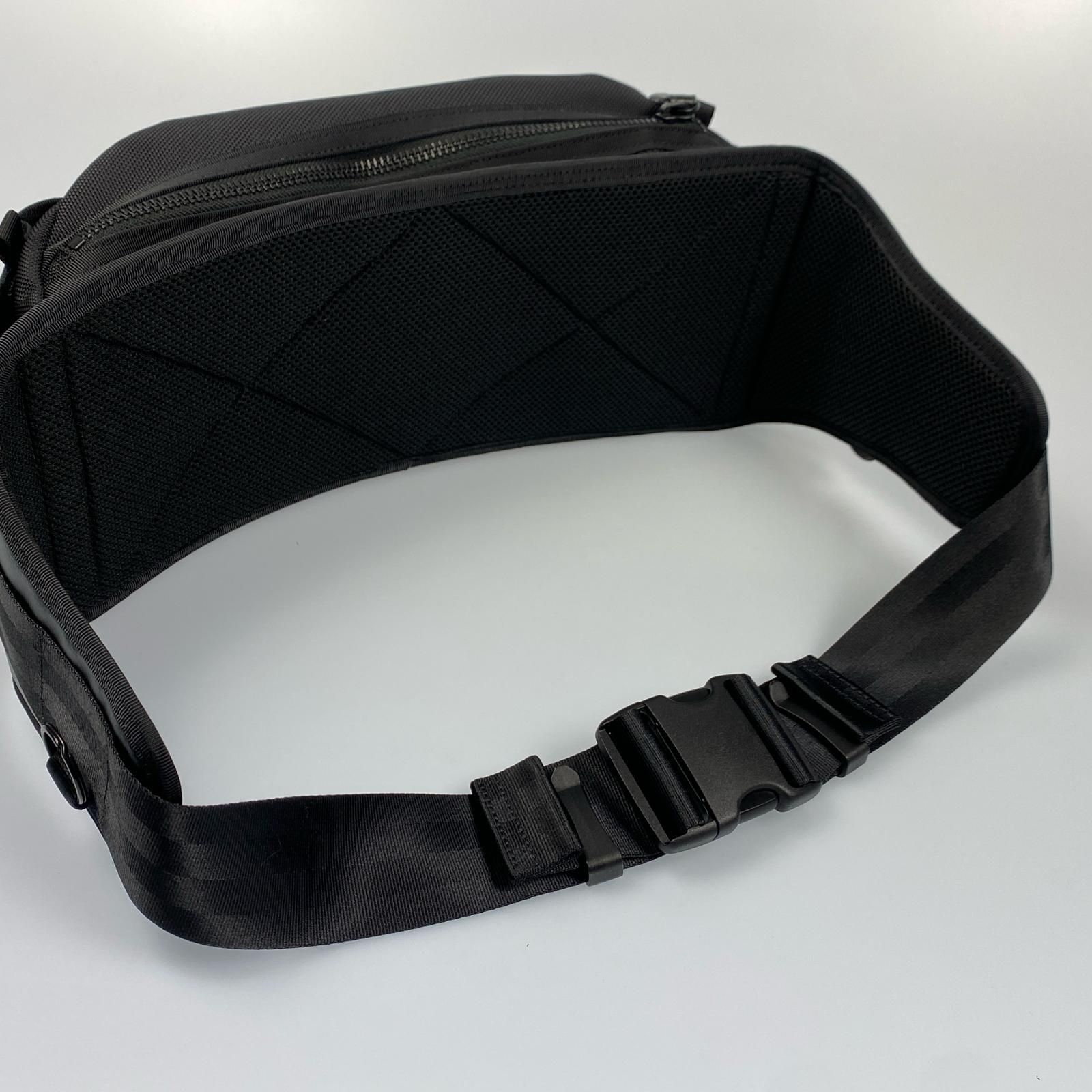 703-06978 ブラック