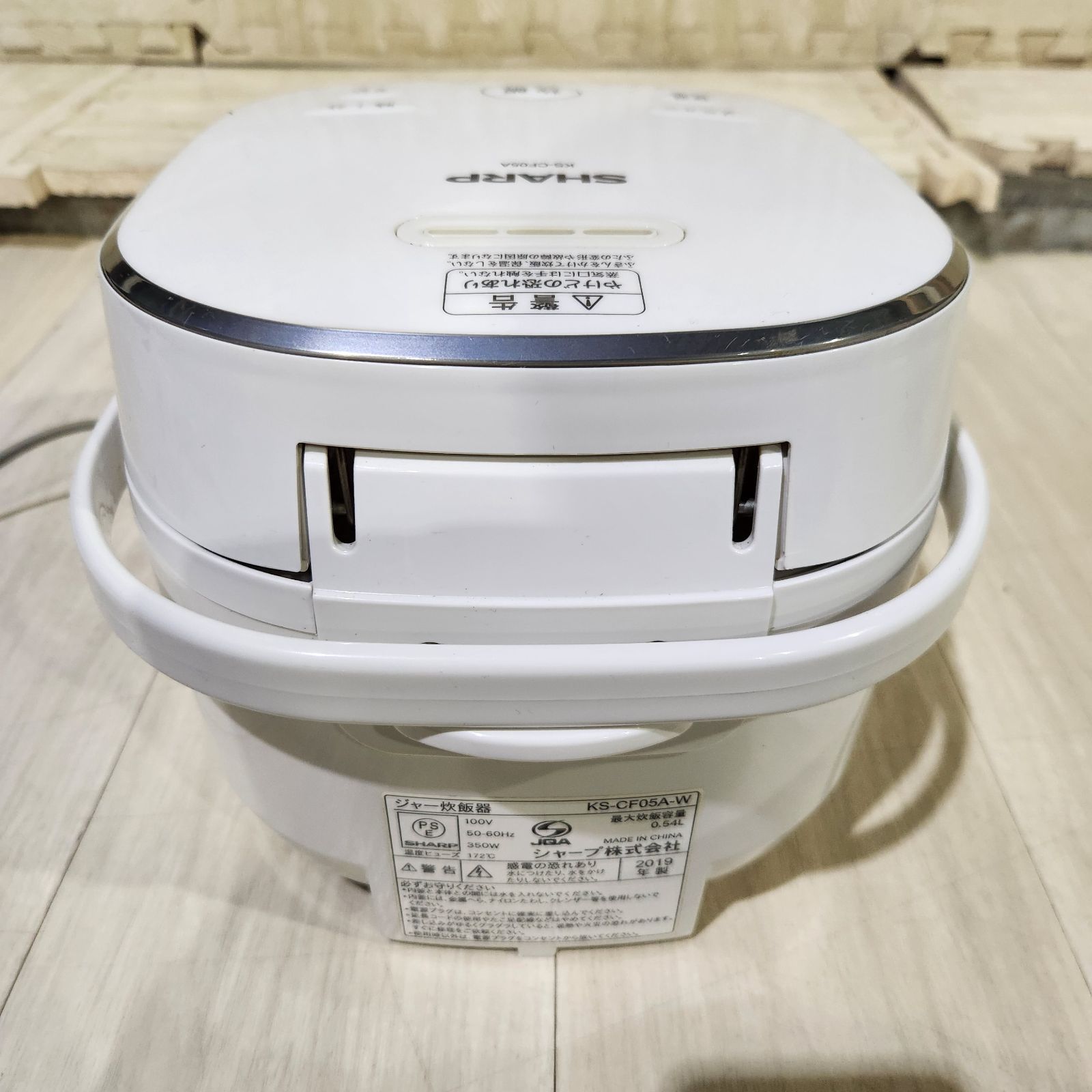 SHARP製 3合炊き炊飯器 KS-CF05A ホワイト - 炊飯器