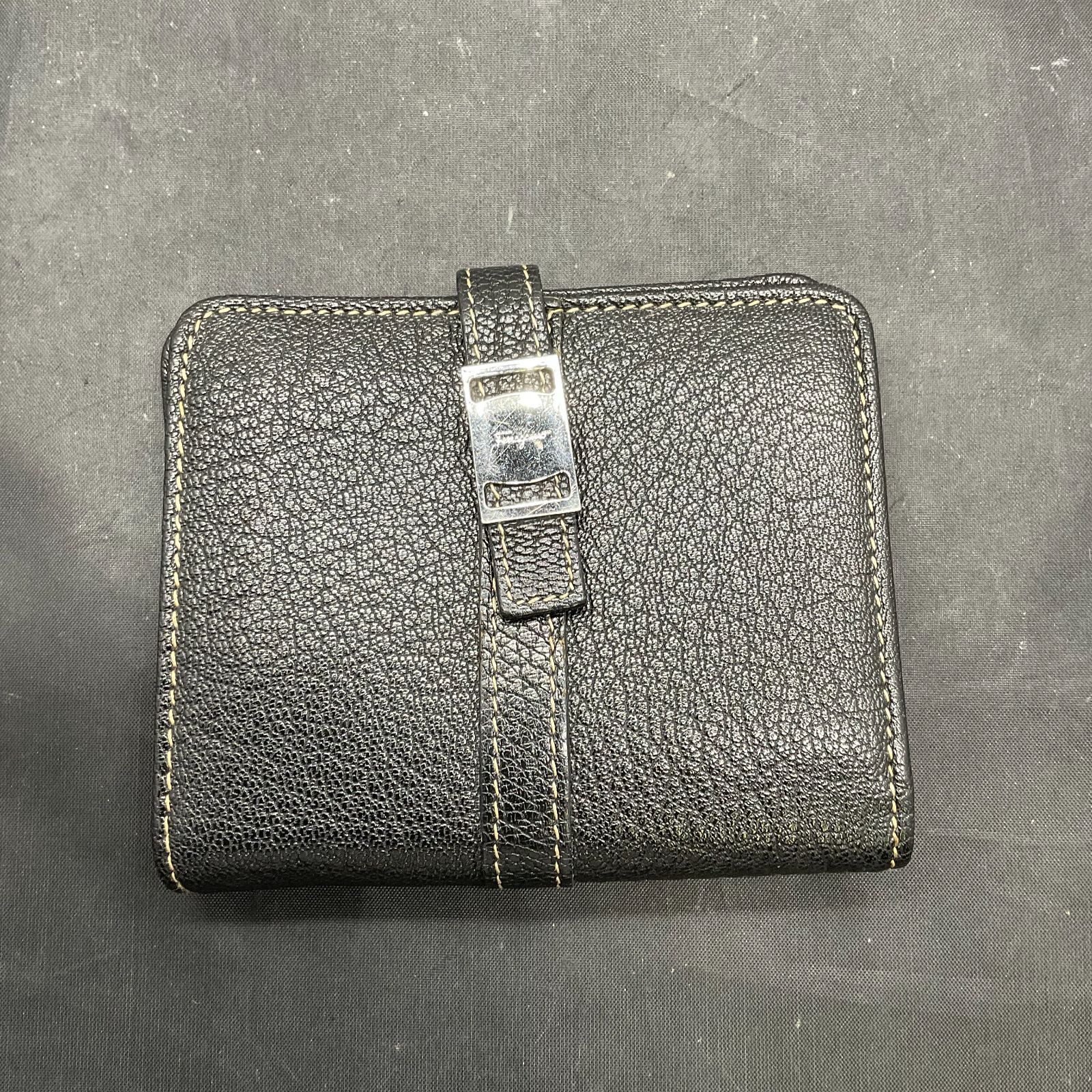 サルヴァトーレフェラガモ コインケース ヴァラ SV金具 B25060001