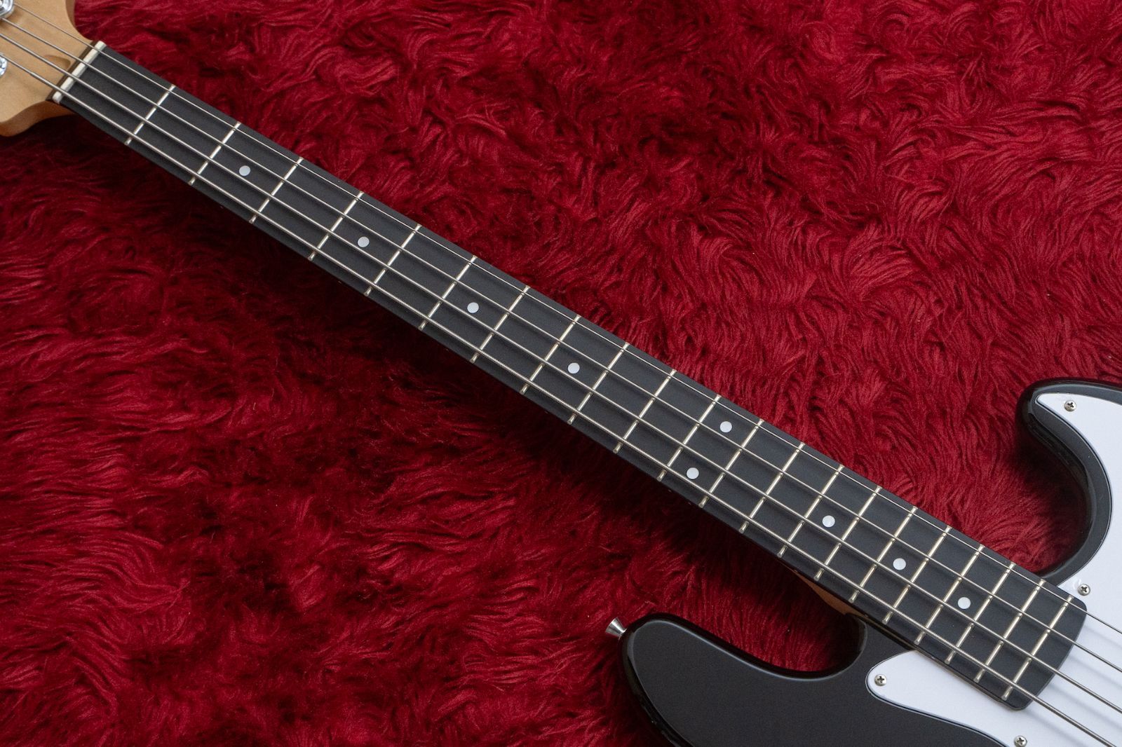 new】woofy basses / ONE series Cavalier 4 Black new】woofy basses