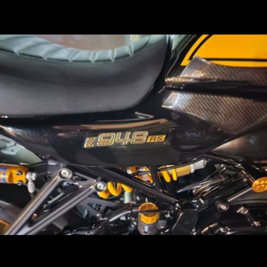 Z900RS ゴールドエンブレム KAWASAKI&Z948RS