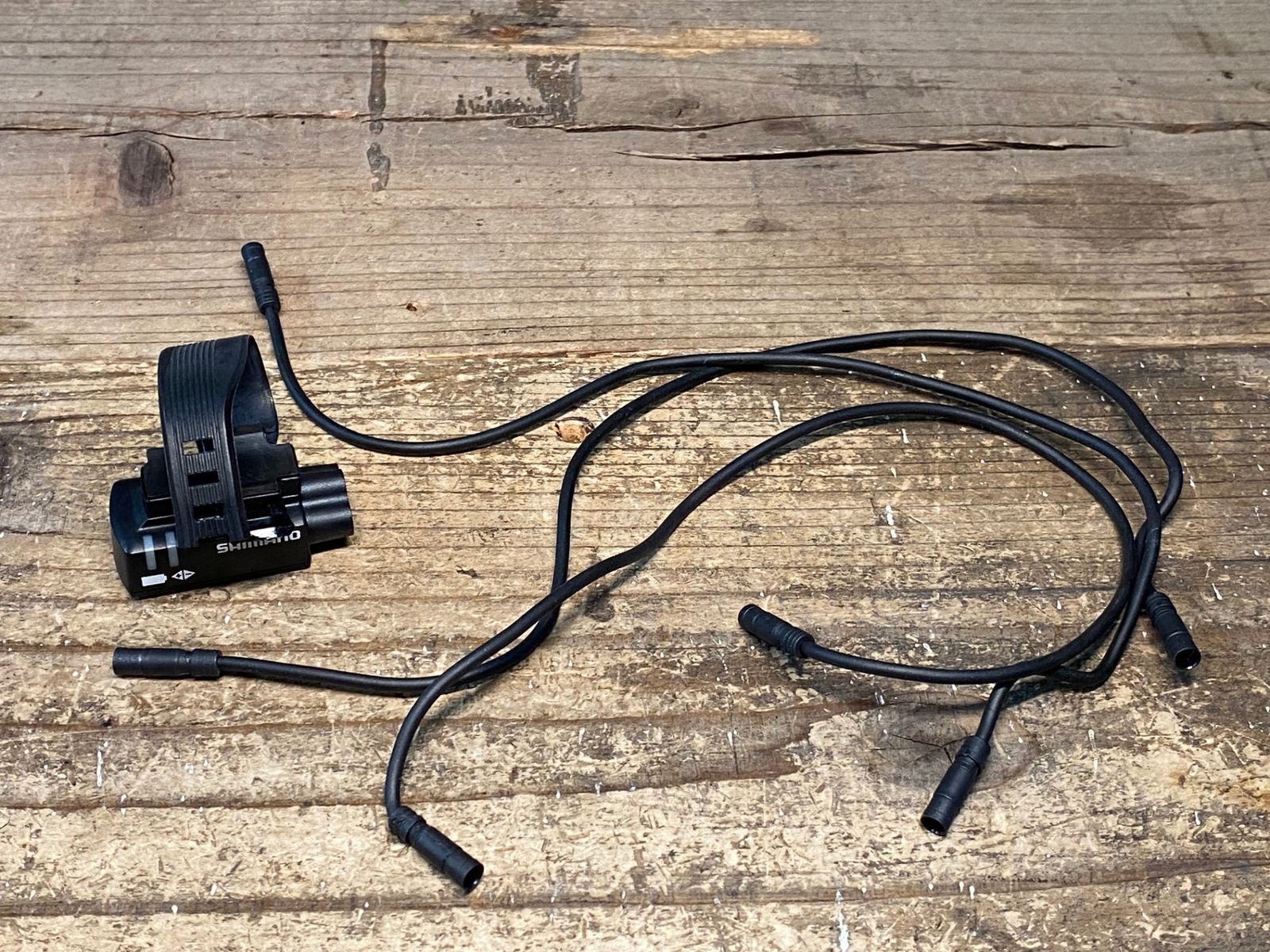 シマノ 送料無料 シマノ SHIMANO 電動 Di2 ケーブル ジャンクション