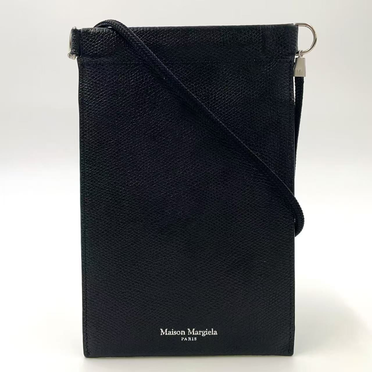＜極美品＞Maison Margiela スマホポーチ　スマホケース　正規品　黒 Maison Margiela スマホポーチ レザー ブラック ボディバッグ