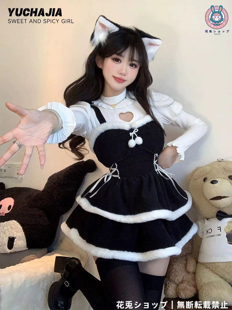 25年 クリスマス 愛らしいハート純欲シャツ コーデュロイ吊りスカート 高腰細見え かわいい 秋冬 セットアップ