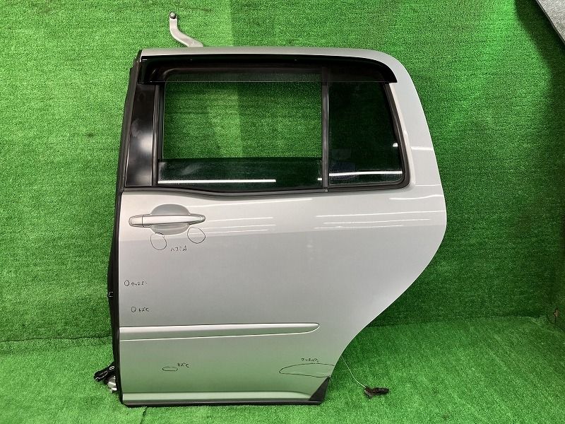 ラウム NCZ25 左リアドア ラウム 4WD アサヒ M2L3 67004-46030 1F7