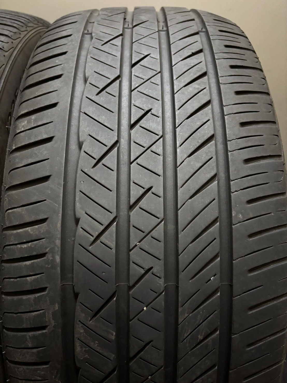 245⁄35R20 2本 7分山 グッドイヤー 2023年製造 タイヤ一覧｜日本