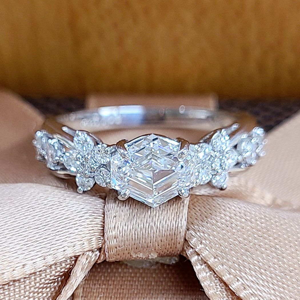 唯一無二超希少！世界最高品質GIA1ct D IF EXEX ダイヤリング - メルカリ