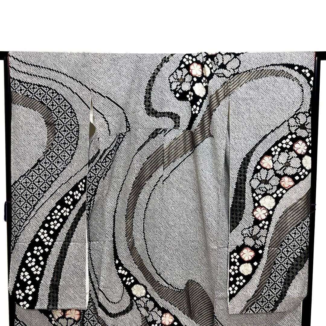 刺繍 金駒刺繍 金彩 牡丹 蝶 振袖 成人式 晴れの日 着物 032a p 刺繍