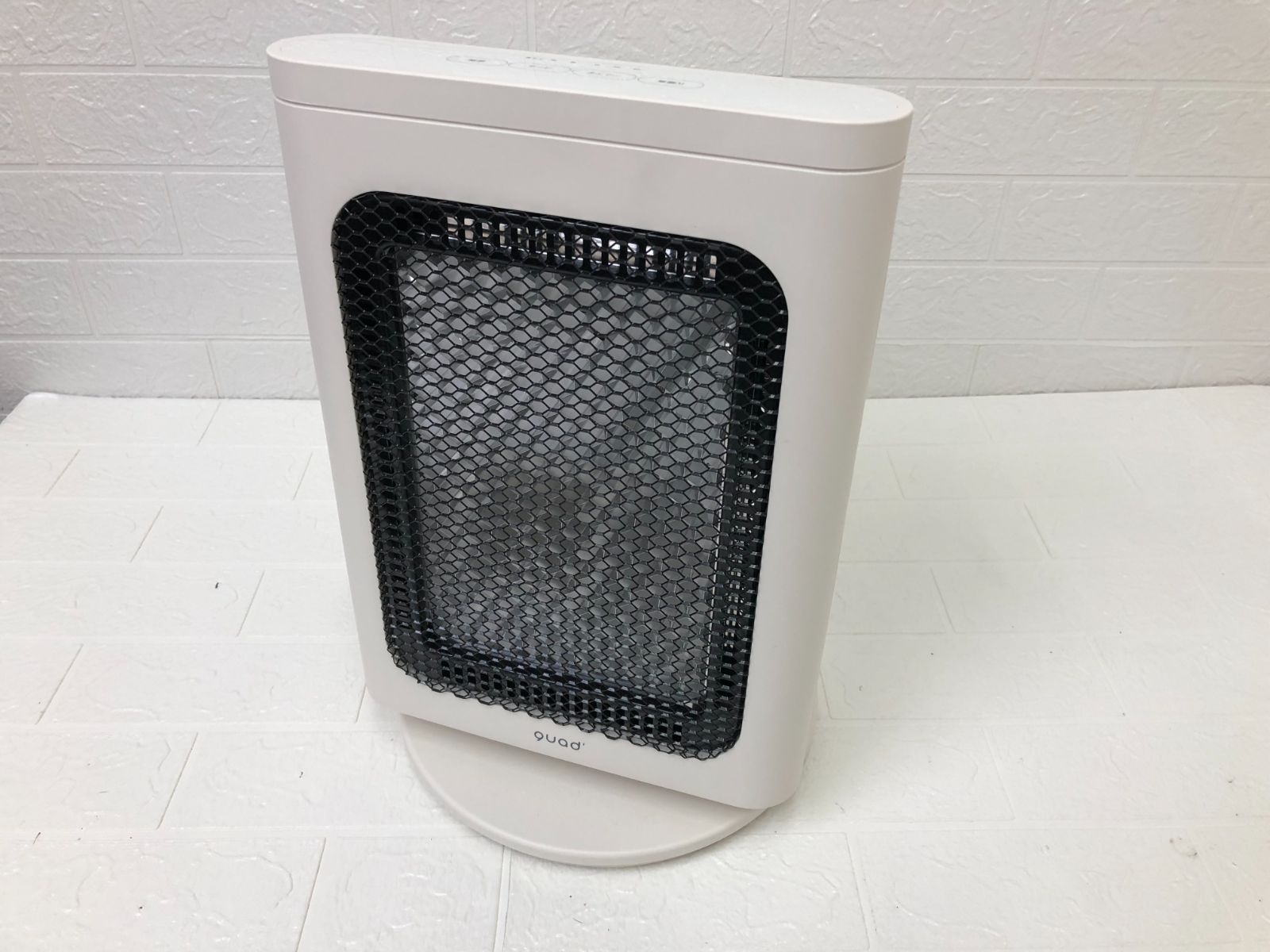 省エネ！ 約2倍の暖かさQUADS QUADS クワッズ 省エネリフレクト