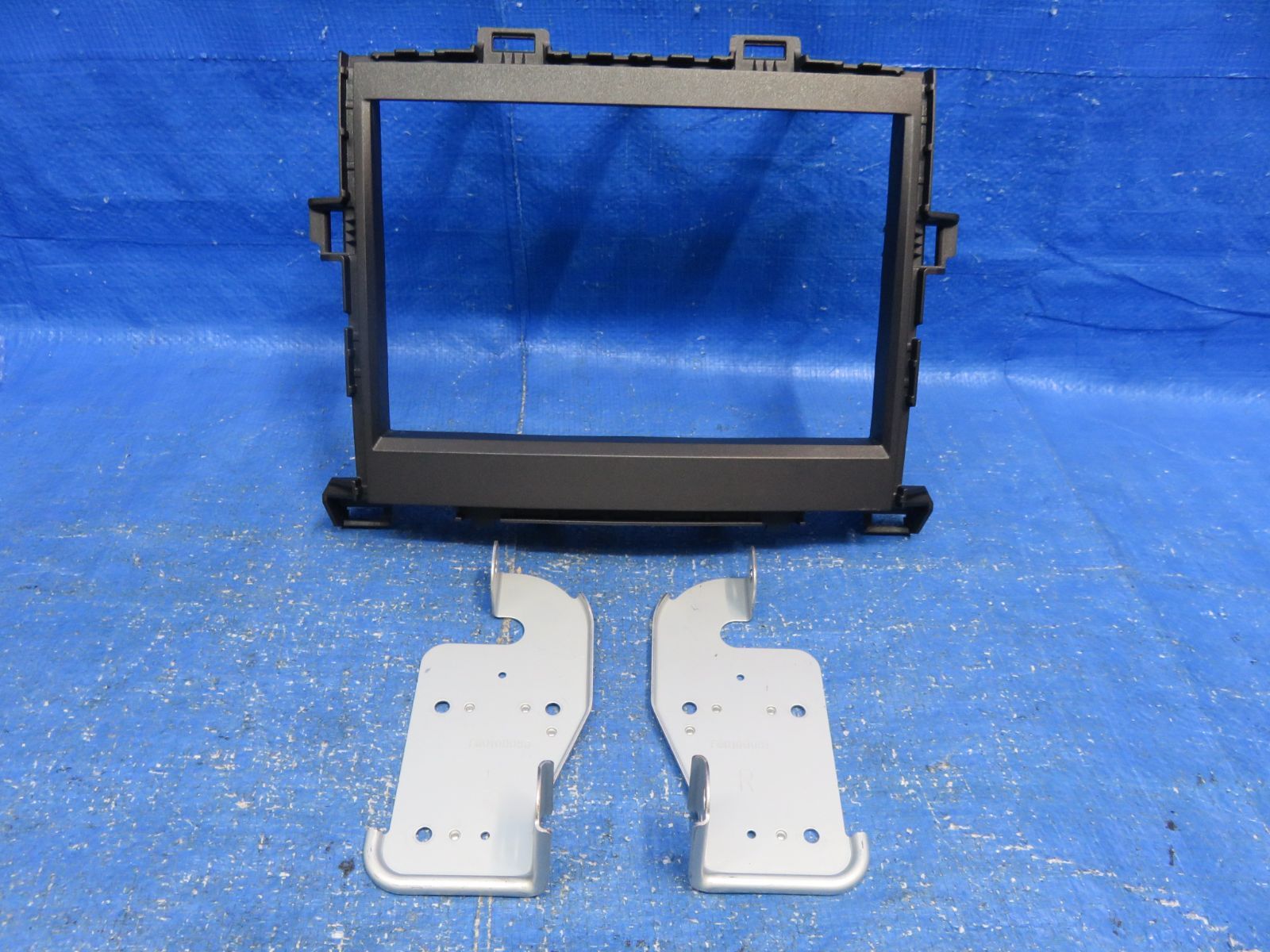 LA6891 アルファード GGH20W 8インチ ナビパネル オーディオパネル YEFC0414183 ステー付 ANH20W ANH25W GGH25W ヴェルファイア共通