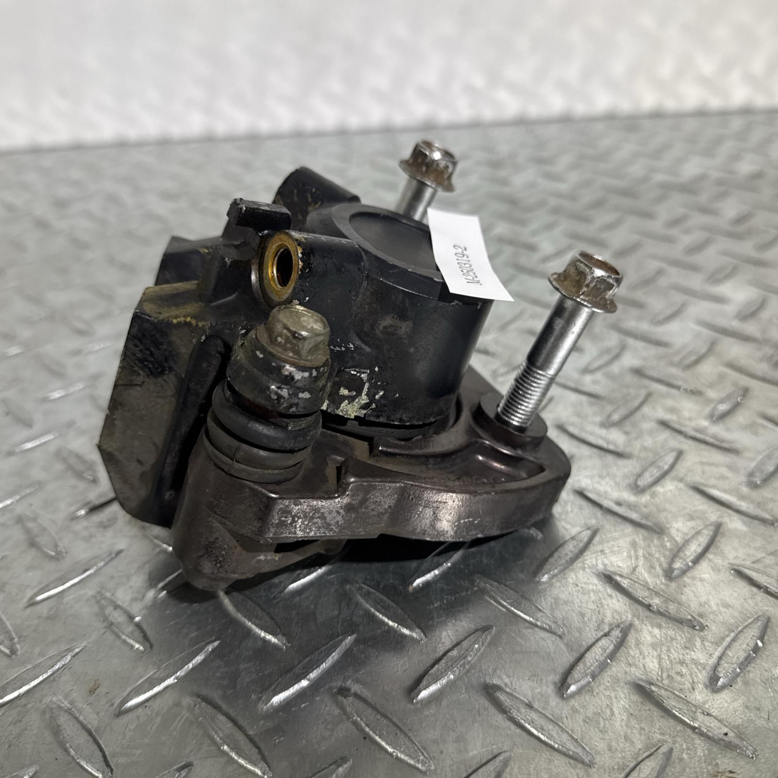 KAWASAKI Z400FX フロントキャリパー 右 カワサキ フロント