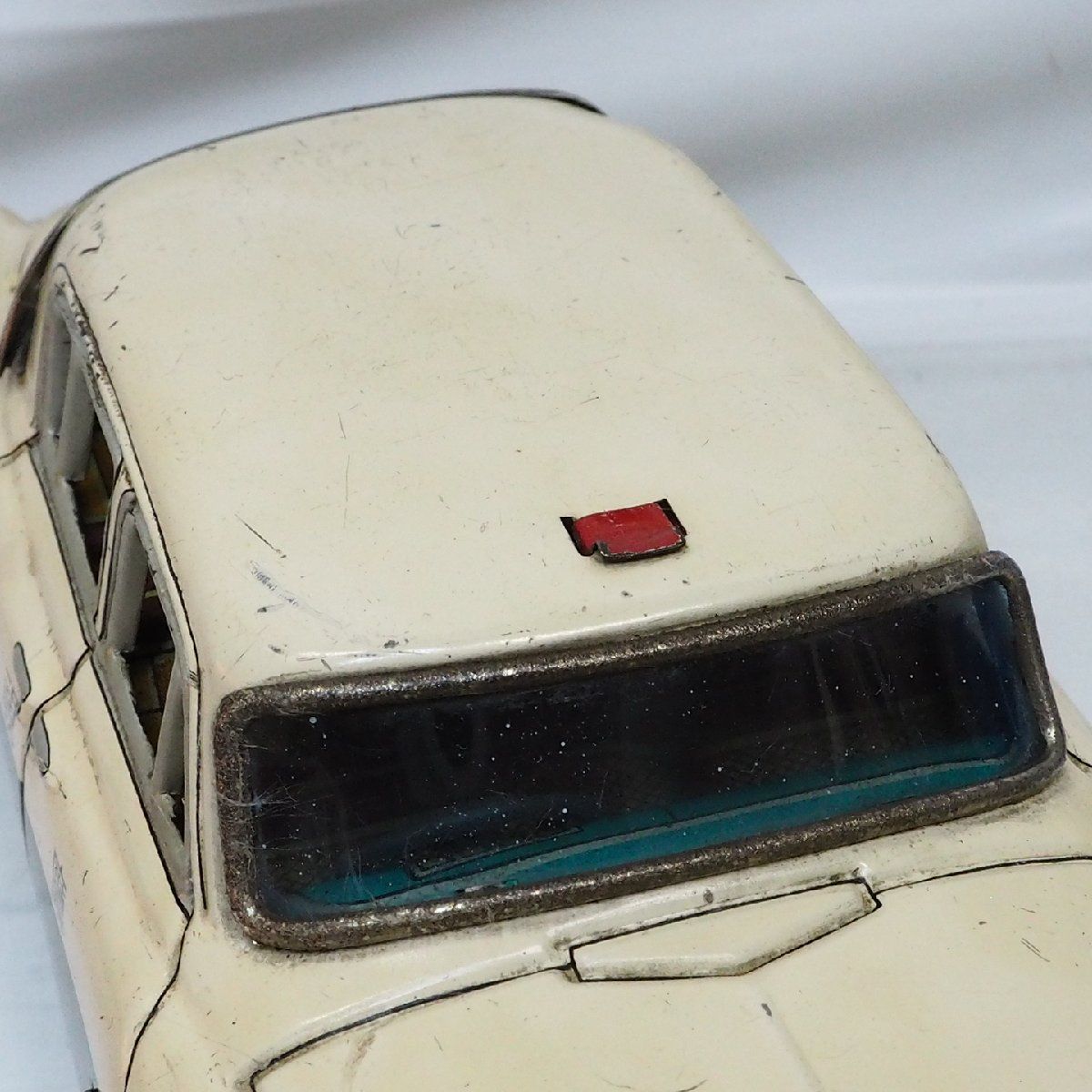 萬代屋【TOYOPET CROWN初代トヨペット クラウン警視庁パトカー欠品有】ブリキtin toy car自動車ミニカーBC BANDAI赤箱バンダイ 【箱無】0364 - メルカリ