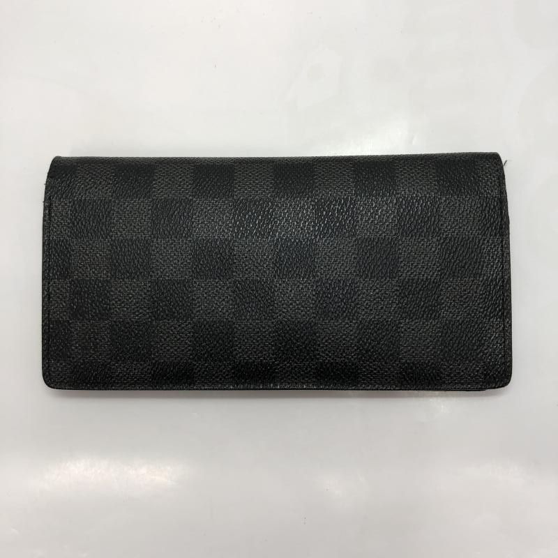 VUITTON