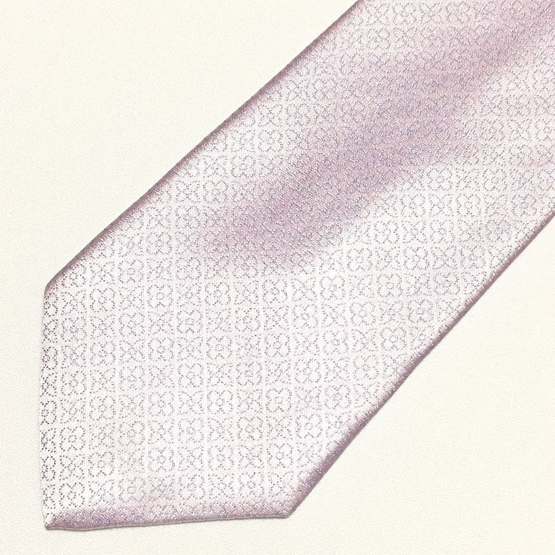 美品 ルイヴィトン Louis Vuitton ネクタイ シルク. 花柄 ✨美品✨ルイヴィトン モノグラム 高級シルク ネイビー 花柄 ネクタイ