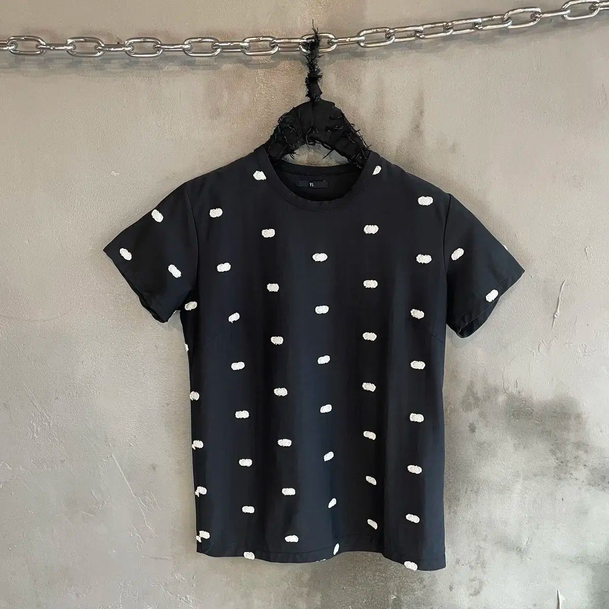 要旨 やまもと 刺しゅうパターン ショートスリーブ Tシャツ