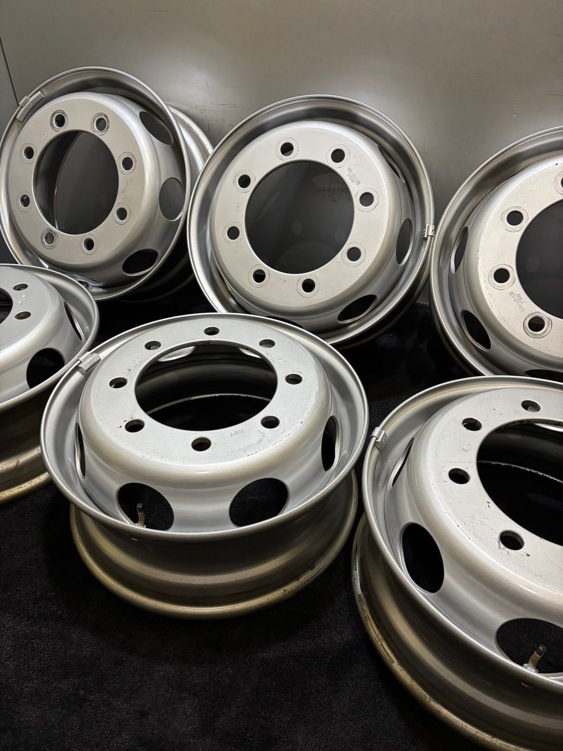 新車外し品 TOPY 19.5インチ 6.75J 147 275 8H スチールホイール 12本 大型トラック 1-J320