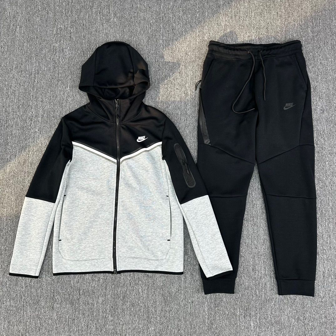新品] ナイキ 転がさ テック フリース 上下 セットアップ