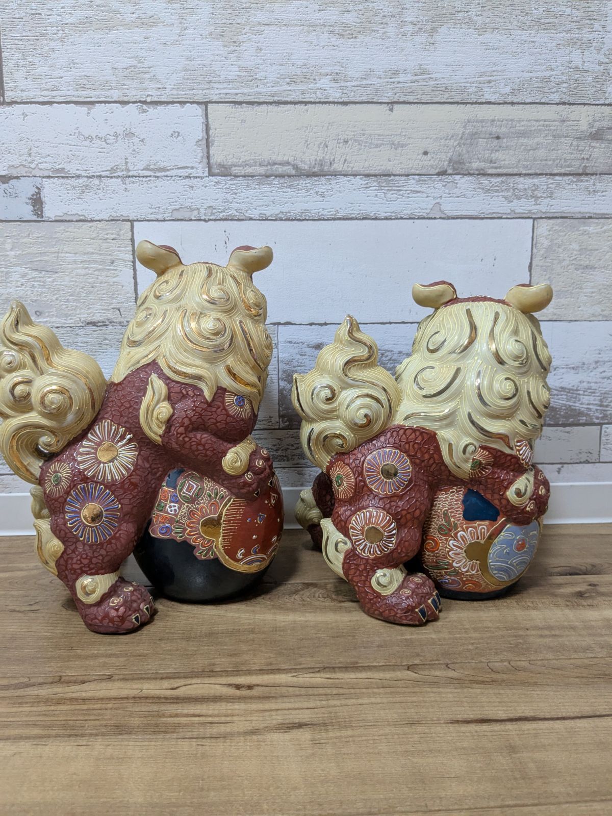 九谷焼 玉乗り獅子 陶器 工芸品 狛犬 開運 縁起物 魔除け 九谷焼 玉乗り獅子 赤 金彩 鶴 陶器 陶芸 置物 縁起物 魔除け